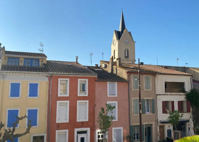 Maison De La Place, Célestine Et Alphonsine *