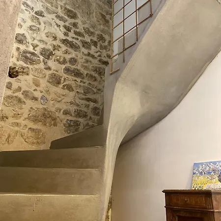 Maison De La Place, Celestine Et Alphonsine * ルカート